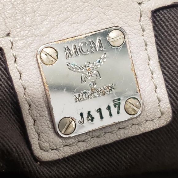 Mcm leather shoulder bag - Picture 6 of 12